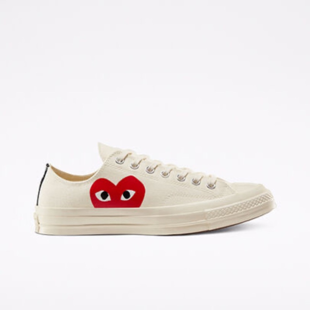 😎❤️ Converse X Comme des Garçons PLAY Chuck 70 Sneakers